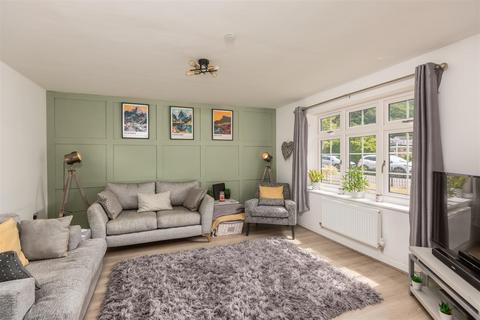 4 bedroom detached house for sale, Clos Gelli Wen, Pontardawe, Swansea
