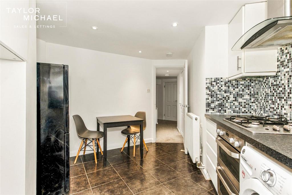 Apartment in Brighton - View 4