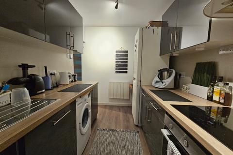 2 bedroom maisonette to rent, Turners Road North, LUTON, LU2