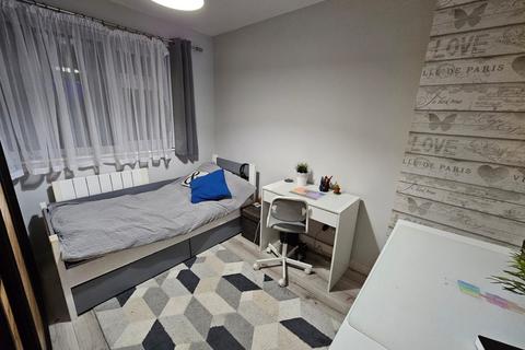 2 bedroom maisonette to rent, Turners Road North, LUTON, LU2
