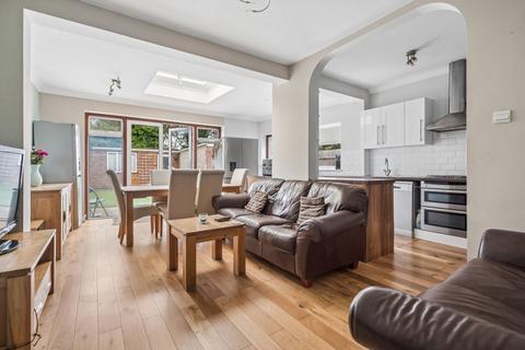 3 bedroom semi-detached house for sale, Dellfield Crescent, Uxbridge, UB8