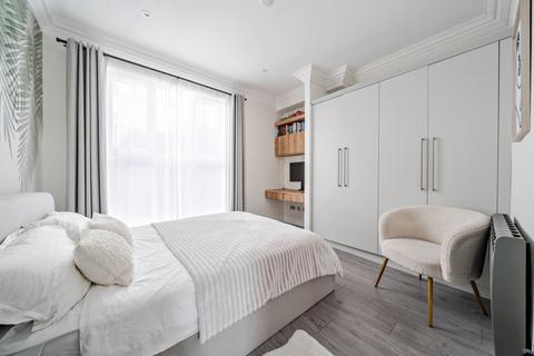 2 bedroom apartment for sale, High Street, Bromley, BR1