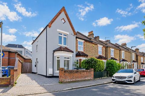 2 bedroom end of terrace house for sale, Park End, Bromley, BR1