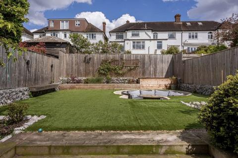 3 bedroom terraced house to rent, Crescent Way, Streatham Common, London, SW16