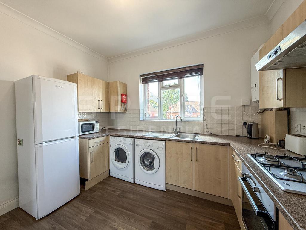 House in London - View 5