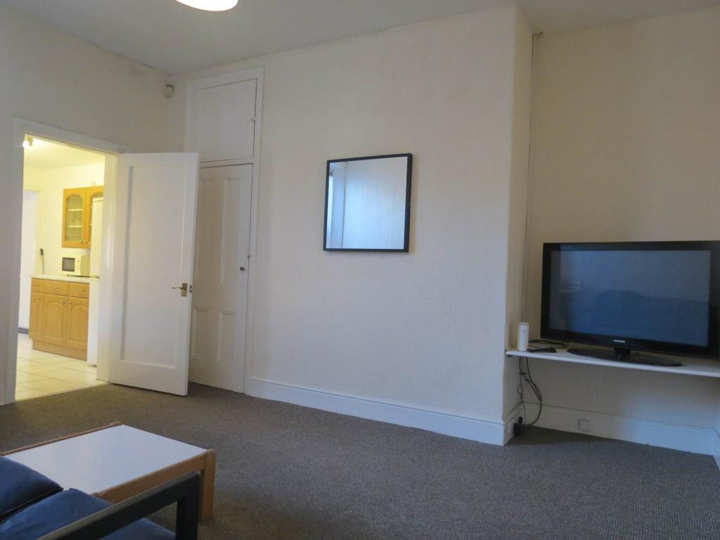 House in Newcastle upon Tyne, Tyne and Wear - View 2