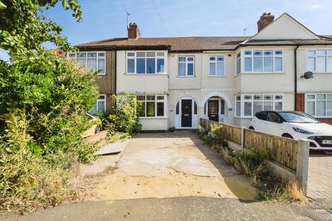 3 bedroom terraced house for sale, Coniston Avenue, Upminster, RM14