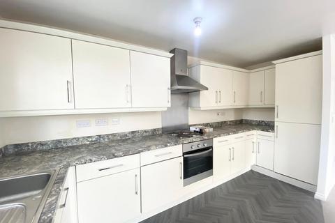 2 bedroom flat to rent, Bramall House, Chapman Road, Thornbury, Bradford, BD3