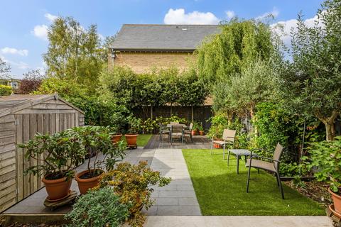 5 bedroom semi-detached house for sale, Henley Court, 3 Hernes Crescent, North Oxford