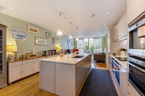 5 bedroom semi-detached house for sale, Henley Court, 3 Hernes Crescent, North Oxford