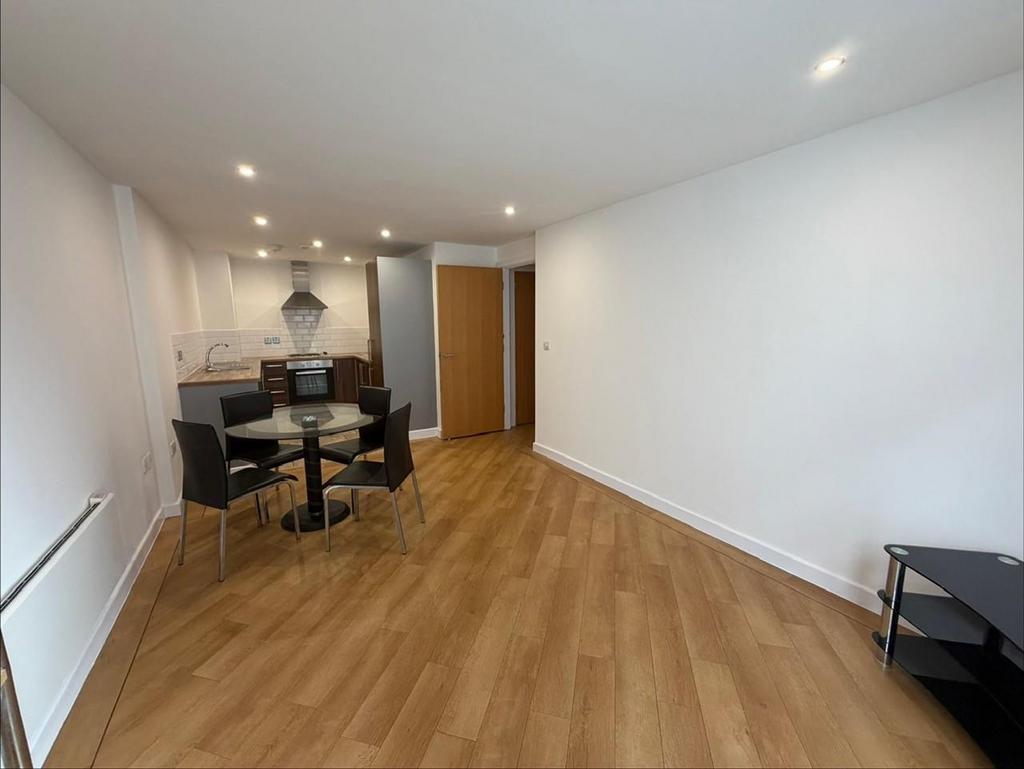 Apartment in Liverpool, Knowledge Quarter, Toxteth - View 2