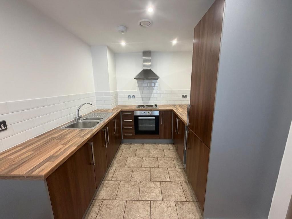 Apartment in Liverpool, Knowledge Quarter, Toxteth - View 3