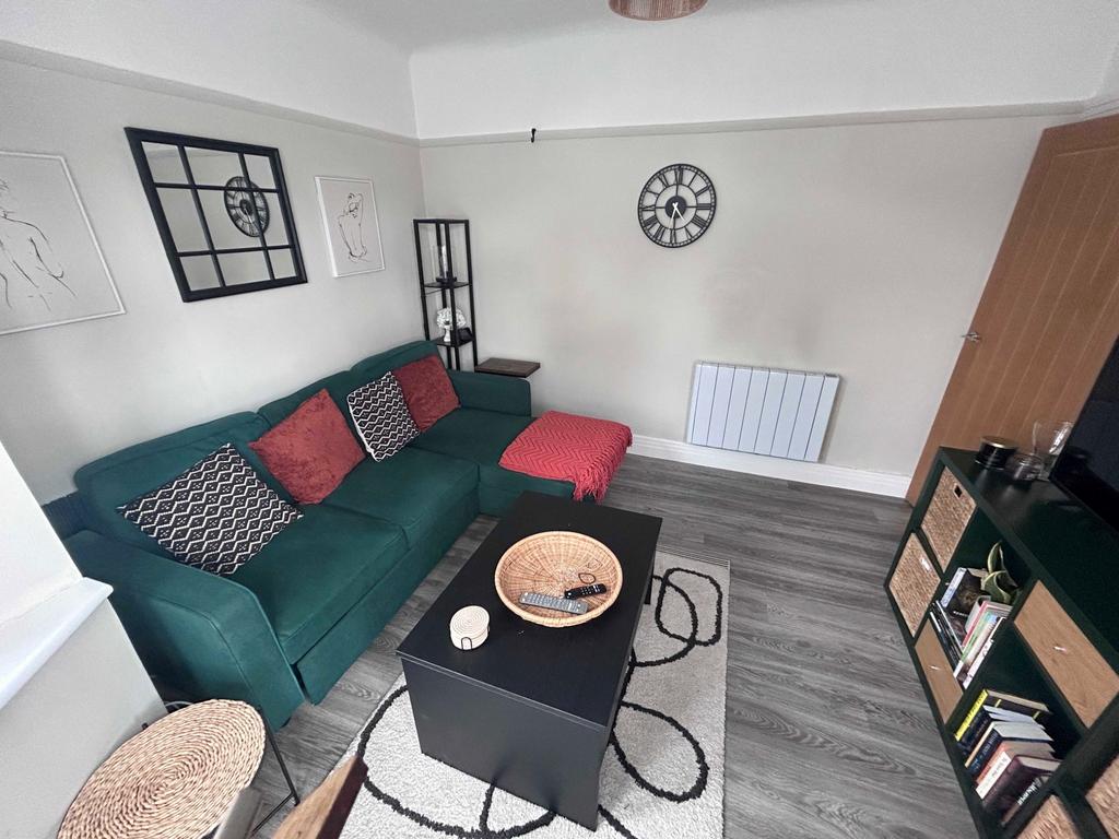 Apartment in BOURNEMOUTH - View 4