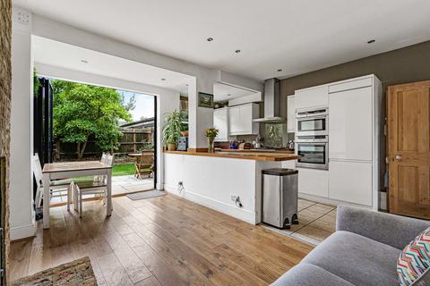 2 bedroom end of terrace house for sale, King Charles Crescent, Surbiton, Surbiton, KT5