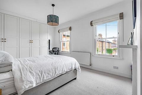 2 bedroom end of terrace house for sale, King Charles Crescent, Surbiton, Surbiton, KT5