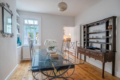 3 bedroom terraced house to rent, Arlington Road Oldfield Park BA2