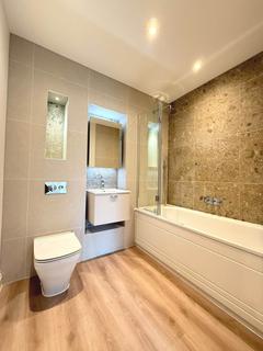 2 bedroom apartment to rent, Manor House, Maidenhead