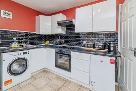 2 bedroom terraced house for sale, Lowry Drive, Houghton Regis, Dunstable