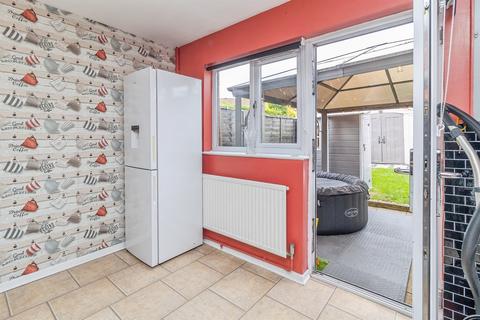 2 bedroom terraced house for sale, Lowry Drive, Houghton Regis, Dunstable