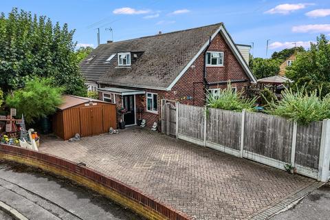 3 bedroom chalet for sale, Peel Road, Chelmsford, Essex
