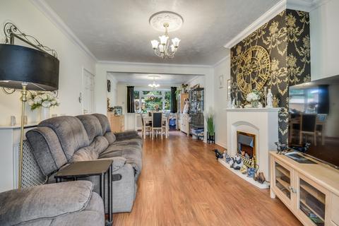 3 bedroom chalet for sale, Peel Road, Chelmsford, Essex