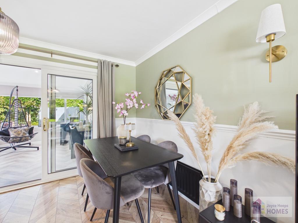 House in Newlandsmuir, East Kilbride, South Lanarkshire - View 4