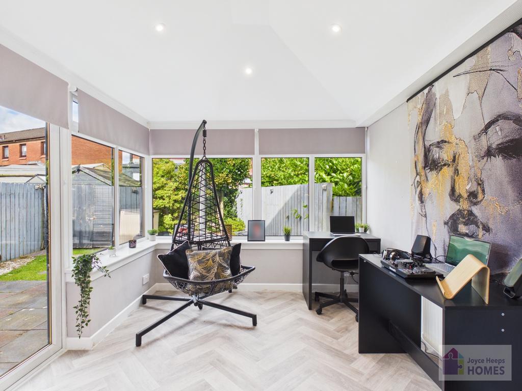 House in Newlandsmuir, East Kilbride, South Lanarkshire - View 5