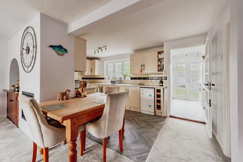 3 bedroom terraced house for sale, Ockleys Mead, Godstone