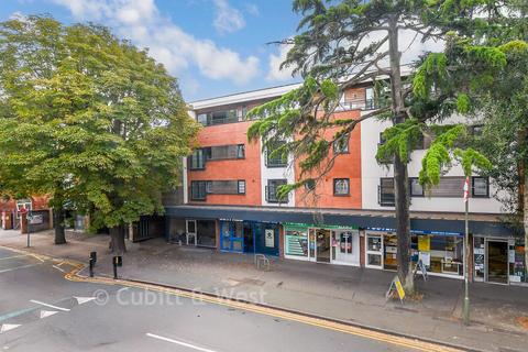 1 bedroom flat for sale, Saxley Court, Horley RH6