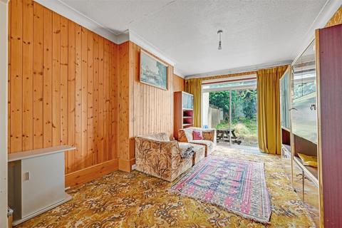 undefined, Doyle Gardens, Willesden/Kensal Rise (Borders) NW10 3SU, London