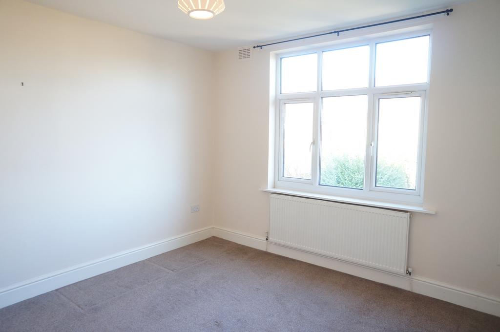 Apartment in Manchester, Parrs Wood, Didsbury - View 5