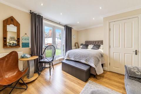 undefined, Selsdon Road, South Croydon, CR2