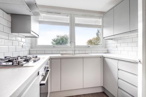 2 bed flat/apartment for rent in Masons Hill, Bromley, BR2
