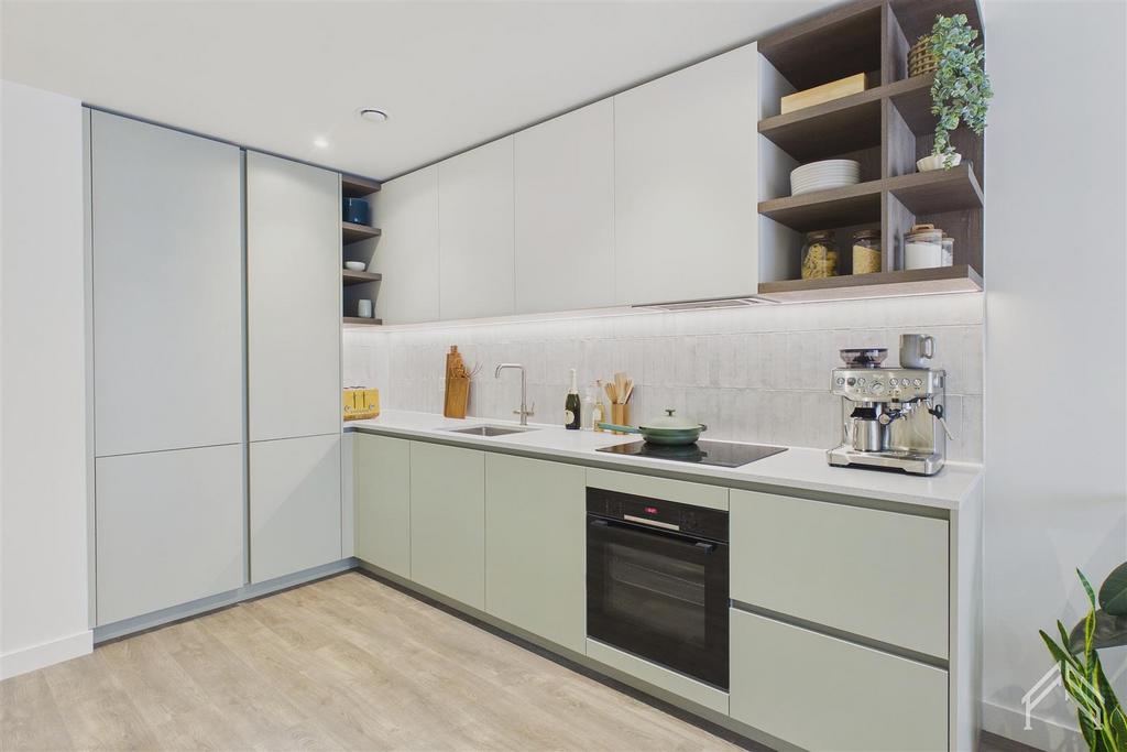 Apartment in London - View 5