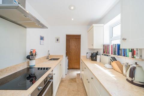 undefined, Norcutt Road, Twickenham TW2