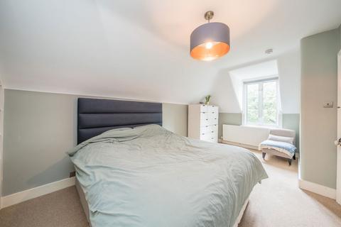 undefined, Strawberry Hill Road, Twickenham TW1