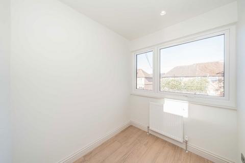 3 bedroom terraced house for sale, Edward Close, Hampton Hill TW12