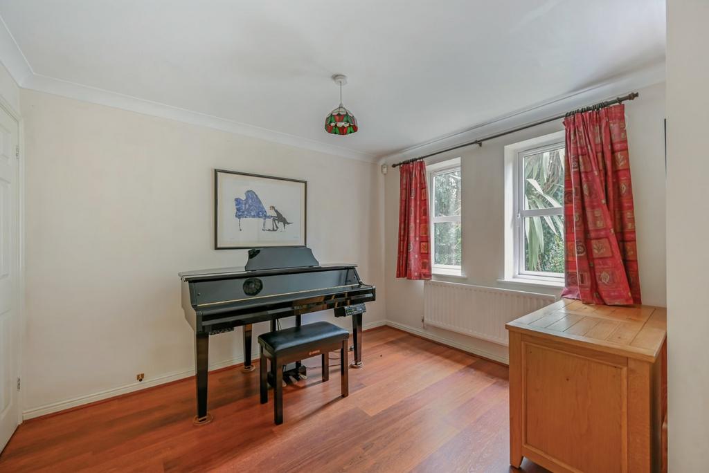 House in Kent - View 4