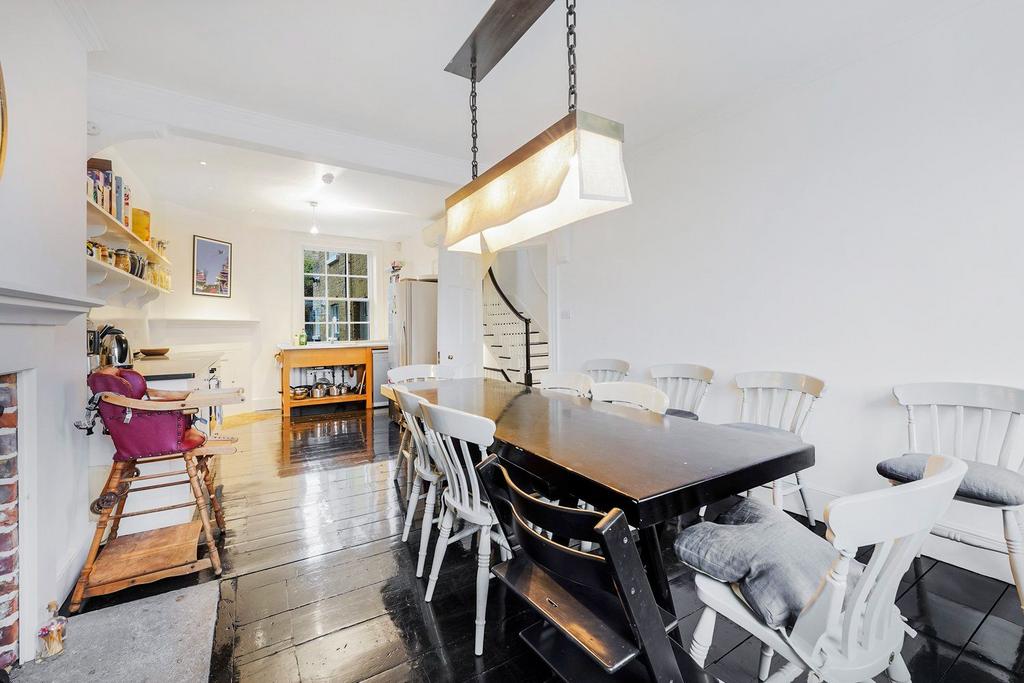 House in London - View 5