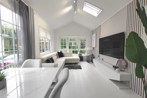 1 bedroom park home for sale, Willows Riverside Park, Windsor