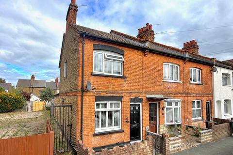 2 bedroom end of terrace house for sale, Cecil Street, Watford, WD24