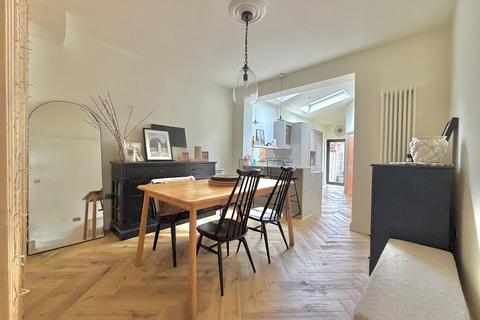 2 bedroom end of terrace house for sale, Cecil Street, Watford, WD24
