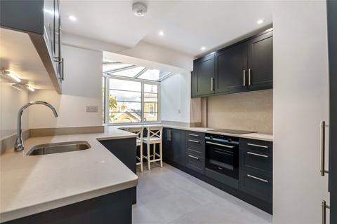 3 bedroom flat for sale, Selwyn Court, Church Road, Richmond, TW10