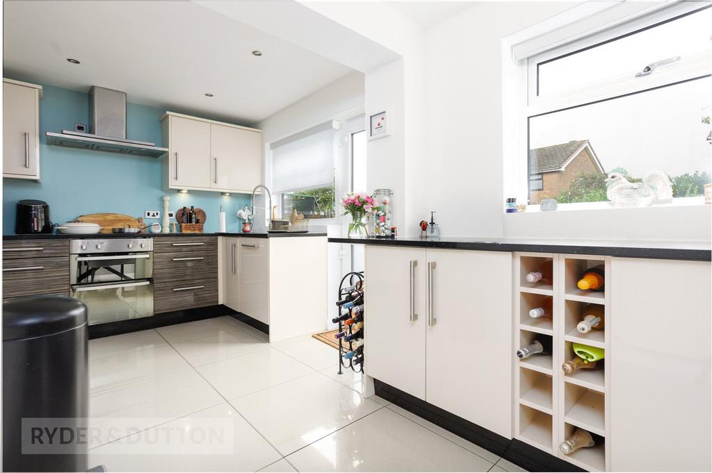 House in Oldham, Stock Brook, Chadderton - View 5