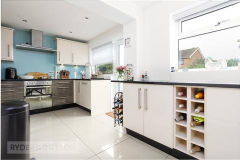 3 bedroom semi-detached house for sale, Arnside Avenue, Chadderton, Oldham, OL9