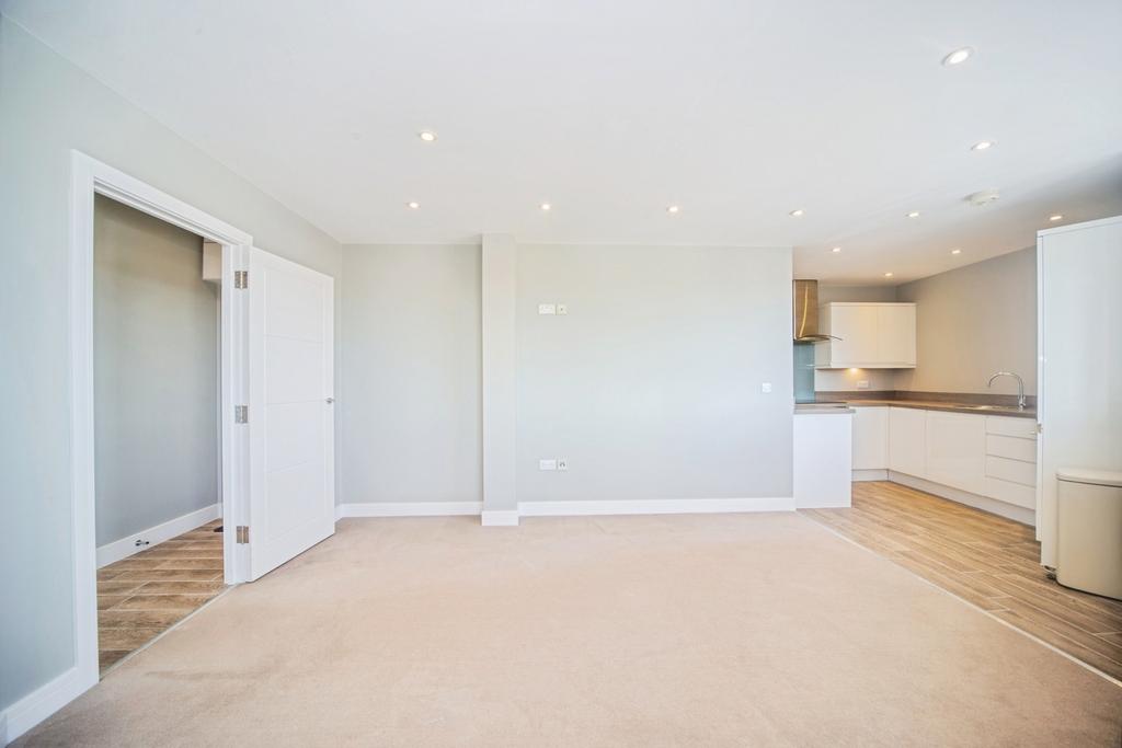 Apartment in Hampshire - View 4
