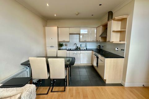 2 bedroom flat for sale, Altrincham Road, Acorn House, M22