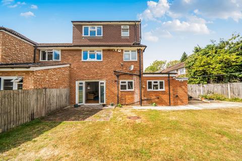 4 bedroom semi-detached house for sale, Honister Gardens, Stanmore