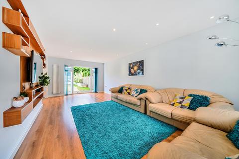 4 bedroom semi-detached house for sale, Honister Gardens, Stanmore