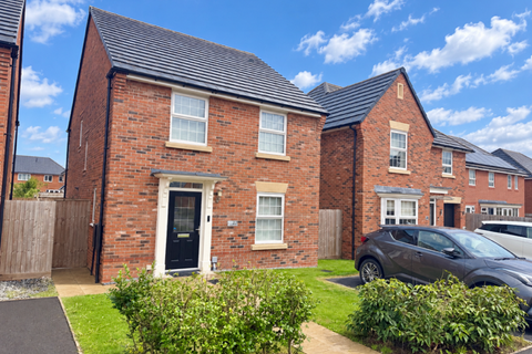 4 bedroom detached house to rent, Thomas Fairfax Way, Nantwich, CW5